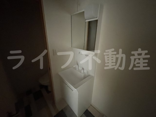 F+style大蓮南1号館の独立洗面台|朝の身支度には欠かせない独立洗面化粧台