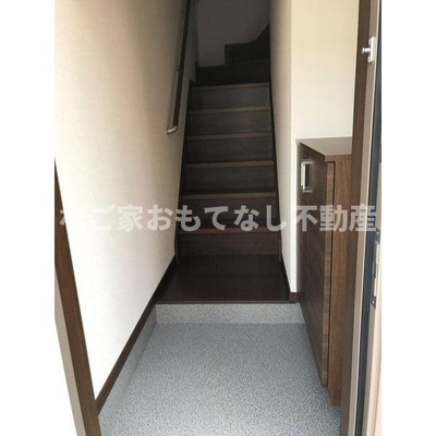 【玄関】 | リーブルREN | ※写真は別号室