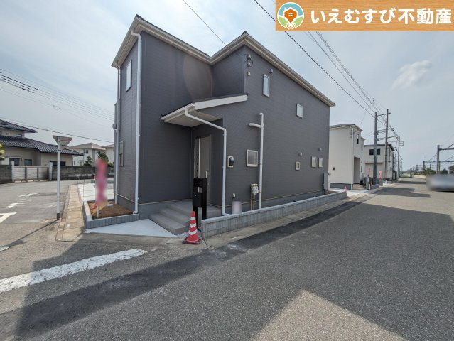 Livele Garden.S　熊谷久下1丁目第2の外観|【完成済み】シンプルモダンテイストの飽きのこない外観！
実際に現地を見たりゆっくりご内覧頂ければ新居での夢が膨らみますよね♪