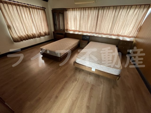 エスポアール春日IIの洋室|スタンダードな洋室です