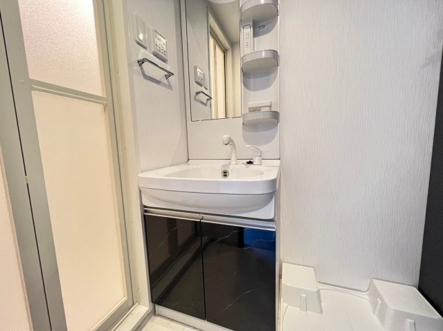 S-RESIDENCE西長堀の独立洗面台