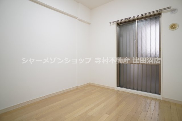 津田沼ローレルコートの洋室