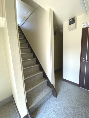 【ロビー】 | ヴィラ泉町 | 嬉しい室内廊下♪