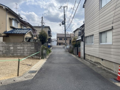 【前面道路含む現地写真】 | 嵯峨石ケ坪町　売土地（建築条件付）