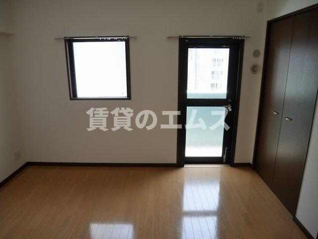 【洋室】 | ルッシェ博多駅南