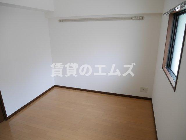 【洋室】 | ルッシェ博多駅南