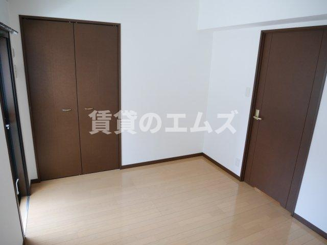 【洋室】 | ルッシェ博多駅南