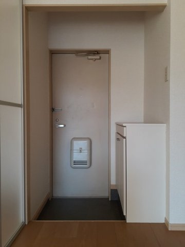エルディム鈴鷺Ｂの玄関