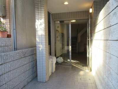 【エントランス】 | エスタイル小阪(河内小阪賃貸） | 建物の内部です