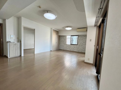 【居間・リビング】 | ライオンズマンション西町第２ | ※退去前の為、写真と現状が異なる場合がございます