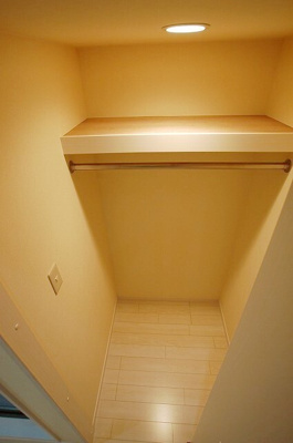 【収納】 | ドリームウッズ箱崎Ⅷ | 別号室の写真になります。現況優先。