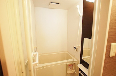 【浴室】 | ピエス千早A | 別号室の写真になります。現況優先。