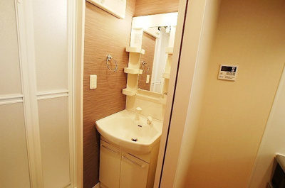 【洗面所】 | ピエス千早A | 別号室の写真になります。現況優先。