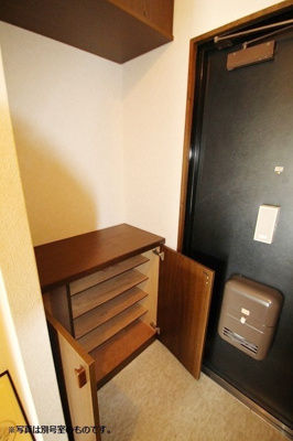 【玄関】 | シャトル高取南 | 別号室の写真になります。現況優先。