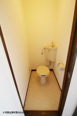 【トイレ】 | シャトル高取南 | 別号室の写真になります。現況優先。