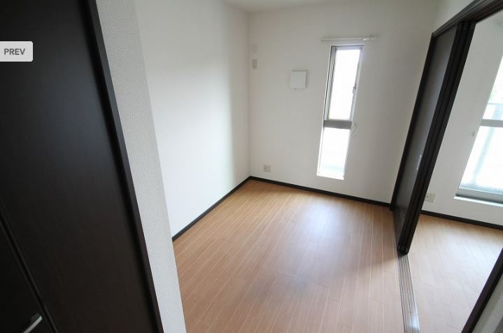 フェニックス麻の洋室