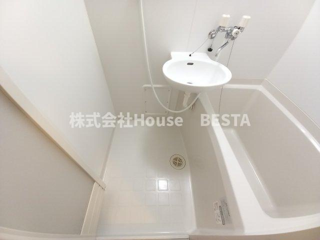 レオパレス兵庫駅南通りの浴室