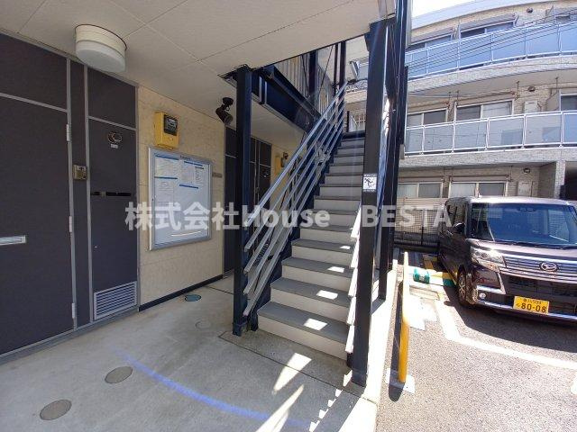 レオパレス兵庫駅南通りのロビー