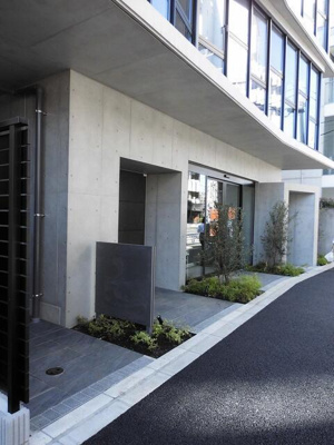 【エントランス】 | ＦＯＬＤ．ＢＬＤ |  