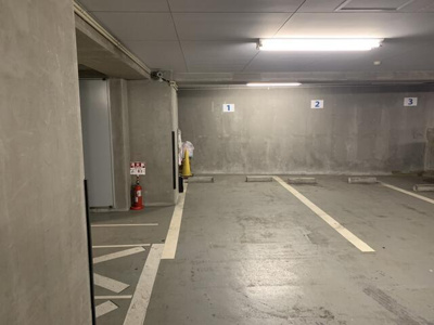 【駐車場】 | ＣＡＴビル |  