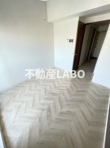 エグゼ弁天町の居間・リビング