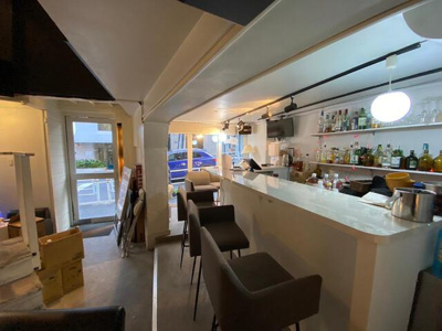 【ロビー】 | ウエストエビス |  