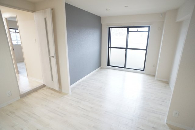 サンローゼの居間・リビング