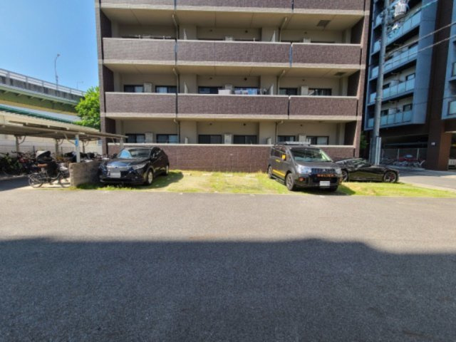 エレンシア千代田の駐車場|エレンシア千代田