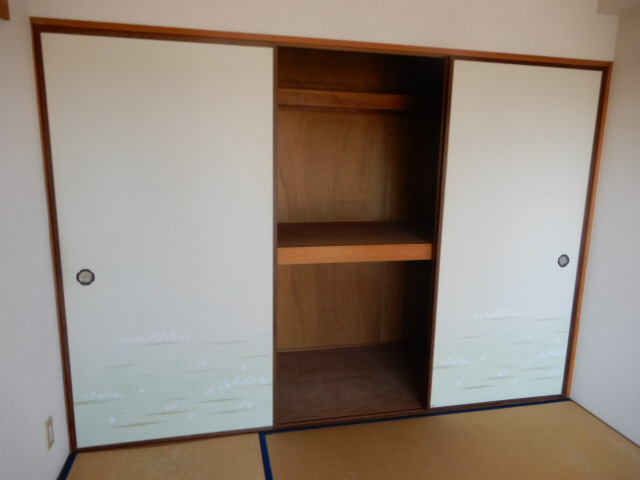 龍宮ハイツの収納