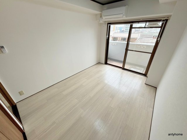 JMRレジデンス新大阪(旧:メロディハイム新大阪)　仲介手数料無料の寝室