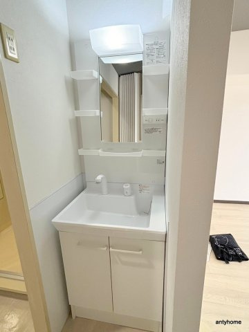 JMRレジデンス新大阪(旧:メロディハイム新大阪)　仲介手数料無料の洗面所