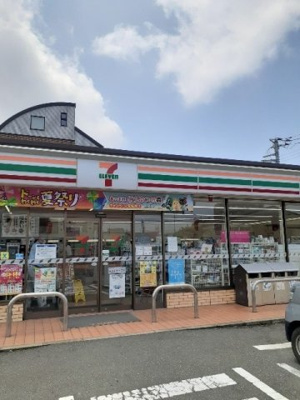 【周辺】 | エスポワールⅢ | セブンイレブン伊勢崎下植木店まで270m