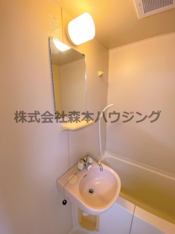 【洗面所】 | 　ビシェンテ23 | 洗面所です