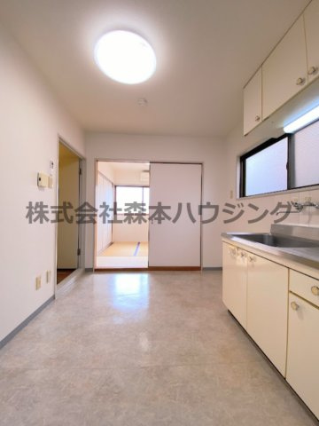 【居間・リビング】 | 　ビシェンテ23 | きれいな居間です