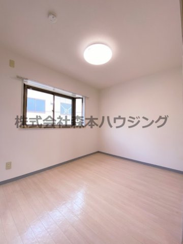 【洋室】 | 　ビシェンテ23 | ゆったりした洋室です