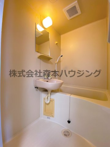 【浴室】 | 　ビシェンテ23 | きれいなお風呂です