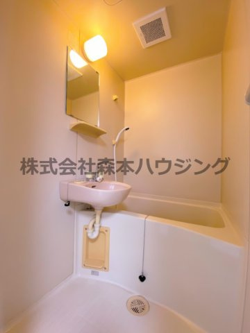 【浴室】 | 　ビシェンテ23 | お風呂で日々の疲れを落としましょう