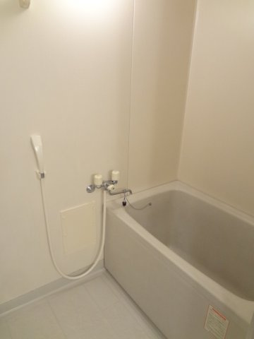 ハッピーシャトウⅠの浴室