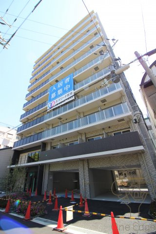 エスリード大阪梅田WESTの外観
