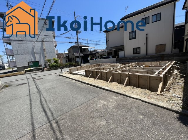 明石市大久保町大窪　新築一戸建の前面道路含む現地写真|●年中無休：当日予約可●西区、垂水区、明石市初。弊社は契約前に新築戸建の住宅診断を無料で行っています