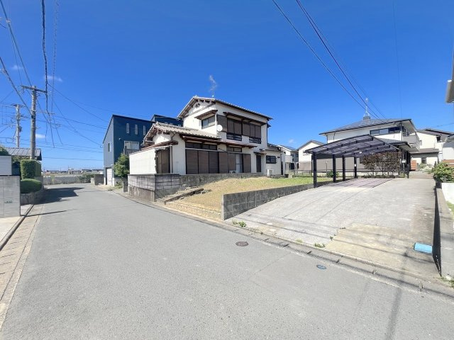 西福間３丁目戸建ての前面道路含む現地写真