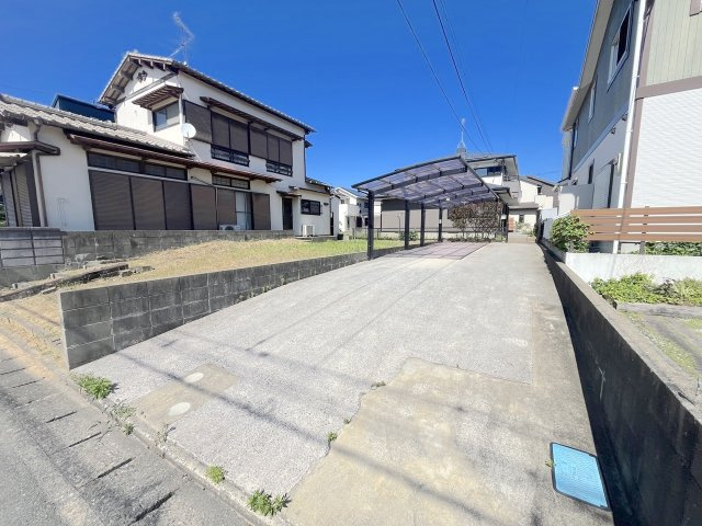 西福間３丁目戸建ての駐車場