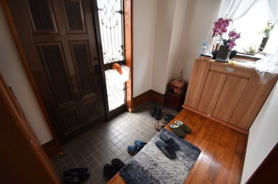 【玄関】 | 鹿屋市田崎町　店舗付住宅