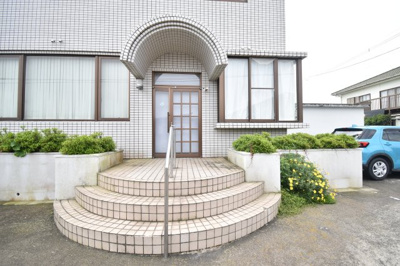 【玄関】 | 鹿屋市田崎町　店舗付住宅 | 診療所