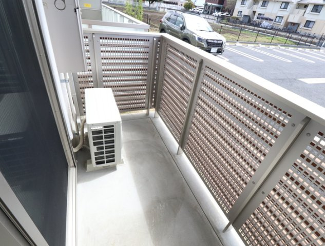 熊本市東区長嶺東４丁目のアパートのバルコニー