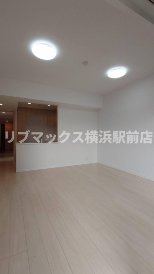 【居間・リビング】ベルジェンド東神奈川