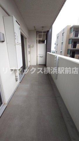 【バルコニー】ベルジェンド東神奈川