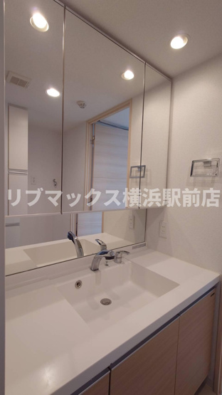 【洗面所】ベルジェンド東神奈川