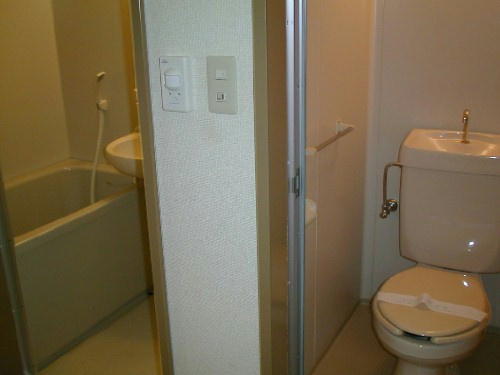 ウエストヒルズ同志社前Ⅱ号館のトイレ