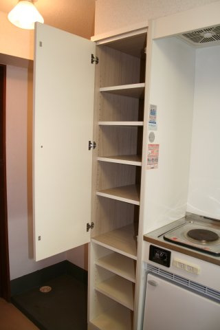 ウエストヒルズ同志社前Ⅰ号館の収納|シューズボックス